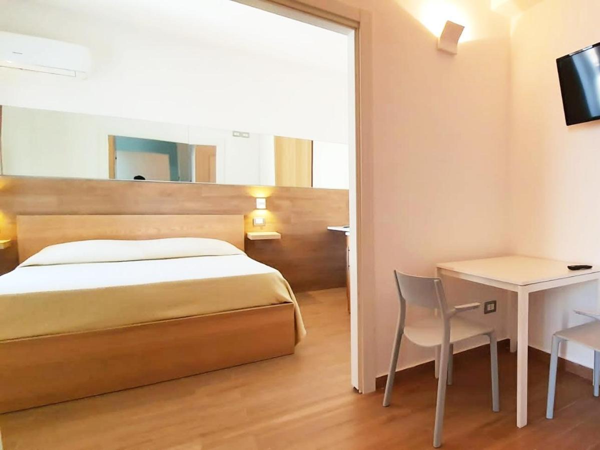 Casa Sofia- Fondi Vertice Rooms Экстерьер фото